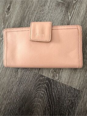 Fossil Blush Pink Leather Snap Wallet
